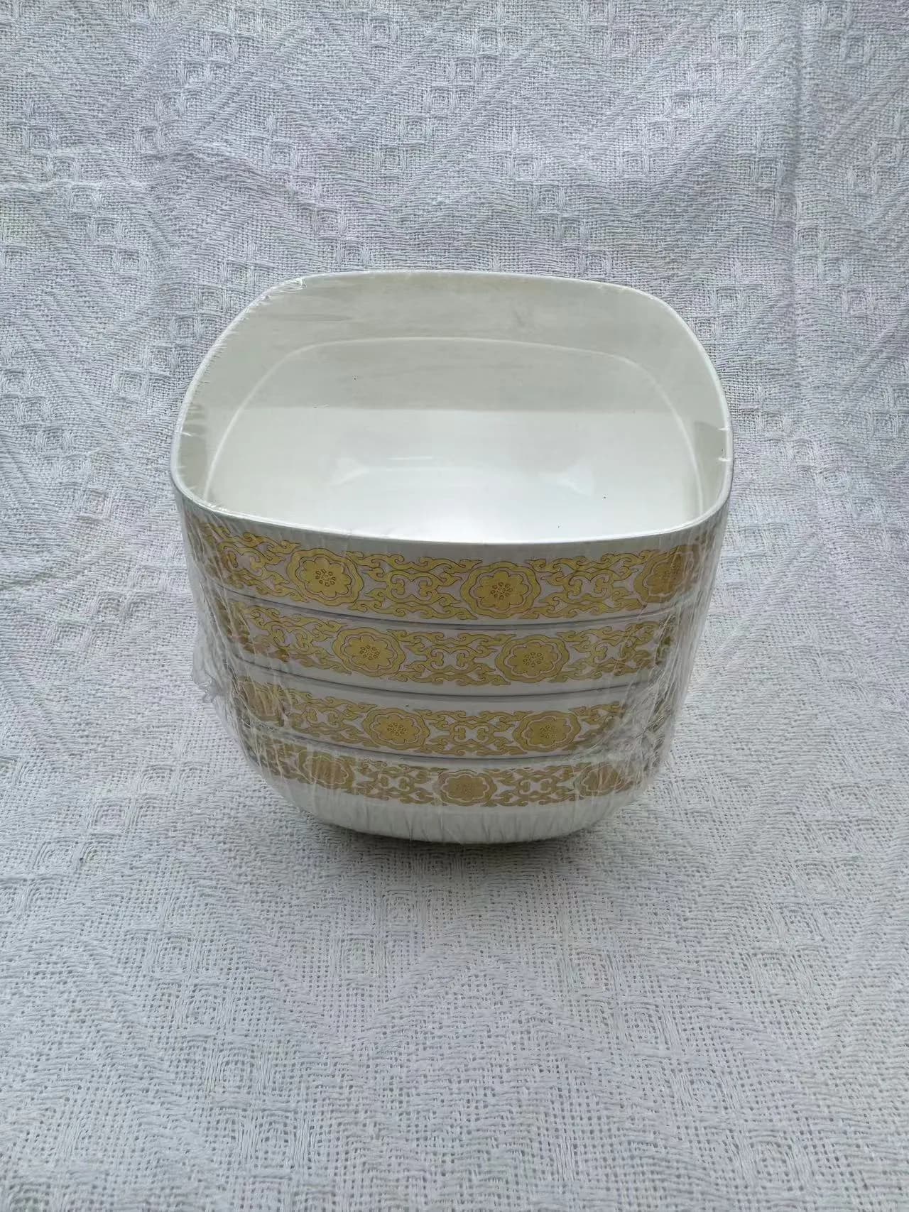 白色方形中号碗